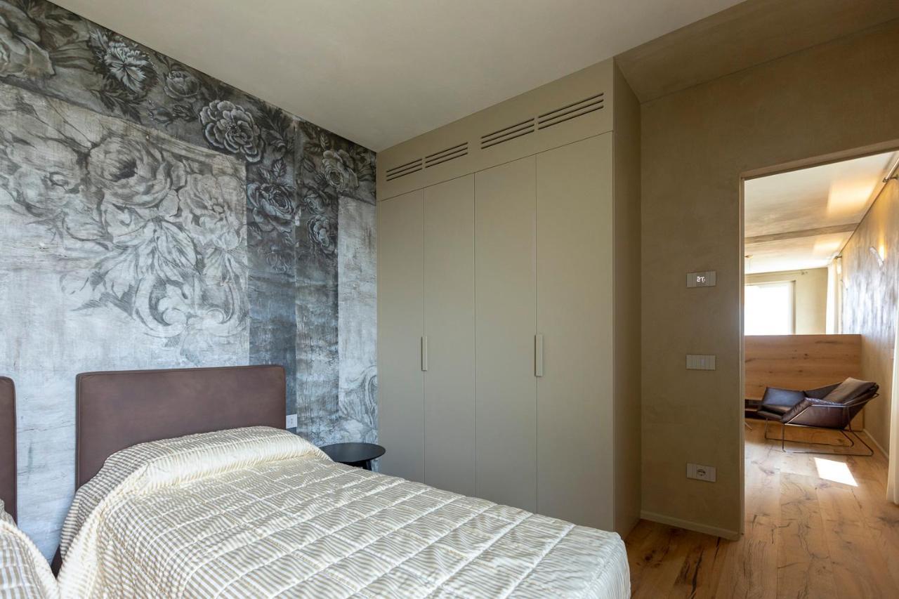 Eremus Relais Aparthotel Lonato Exterior photo
